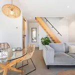 Coastal Zilt Nyaraló *