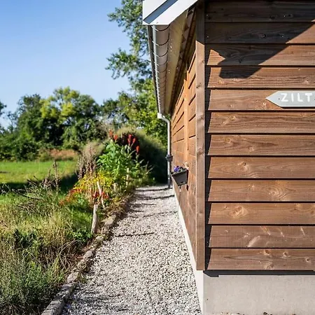 Coastal Zilt Nyaraló *